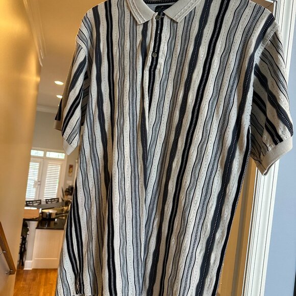 Greg Norman Golf Shirt Size XL - barely worn - Picture 1 of 2